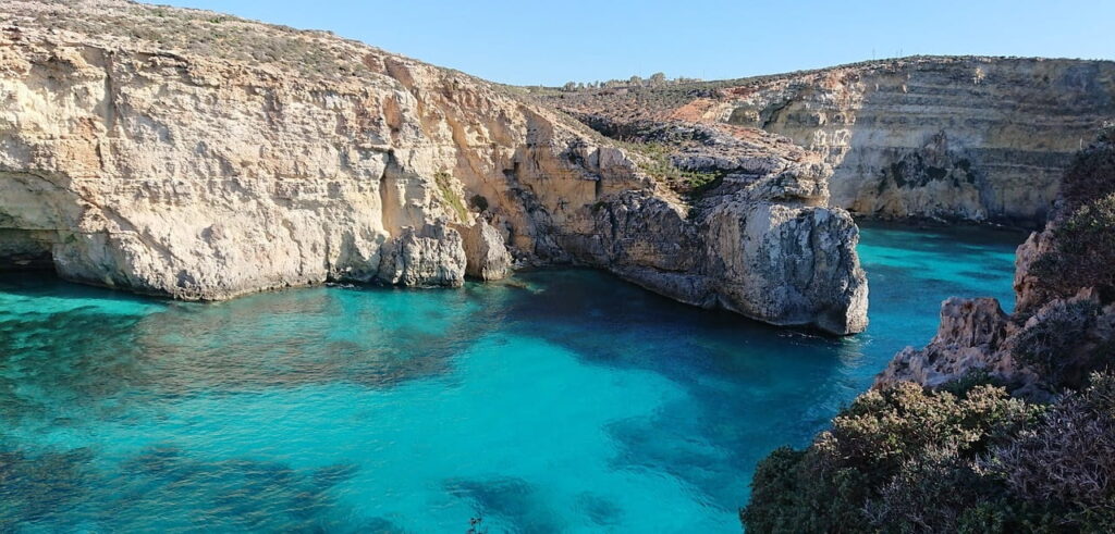 Vue magnifique sur Comino à Malte