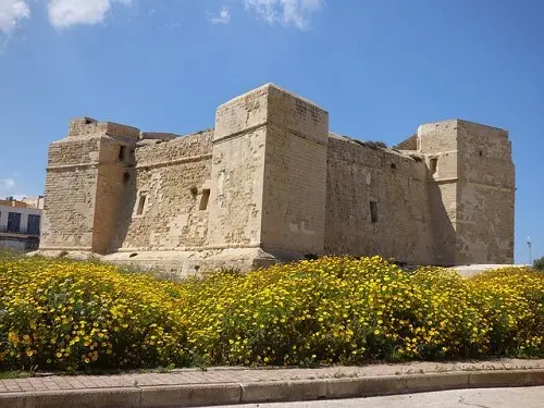 Vestiges de la tour saint Thomas